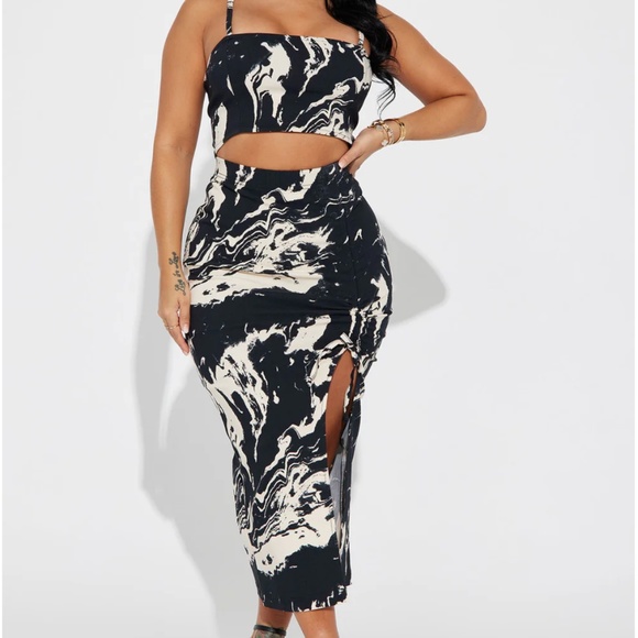 Clear Direction Skirt Set - Black/White - Picture 1 of 6